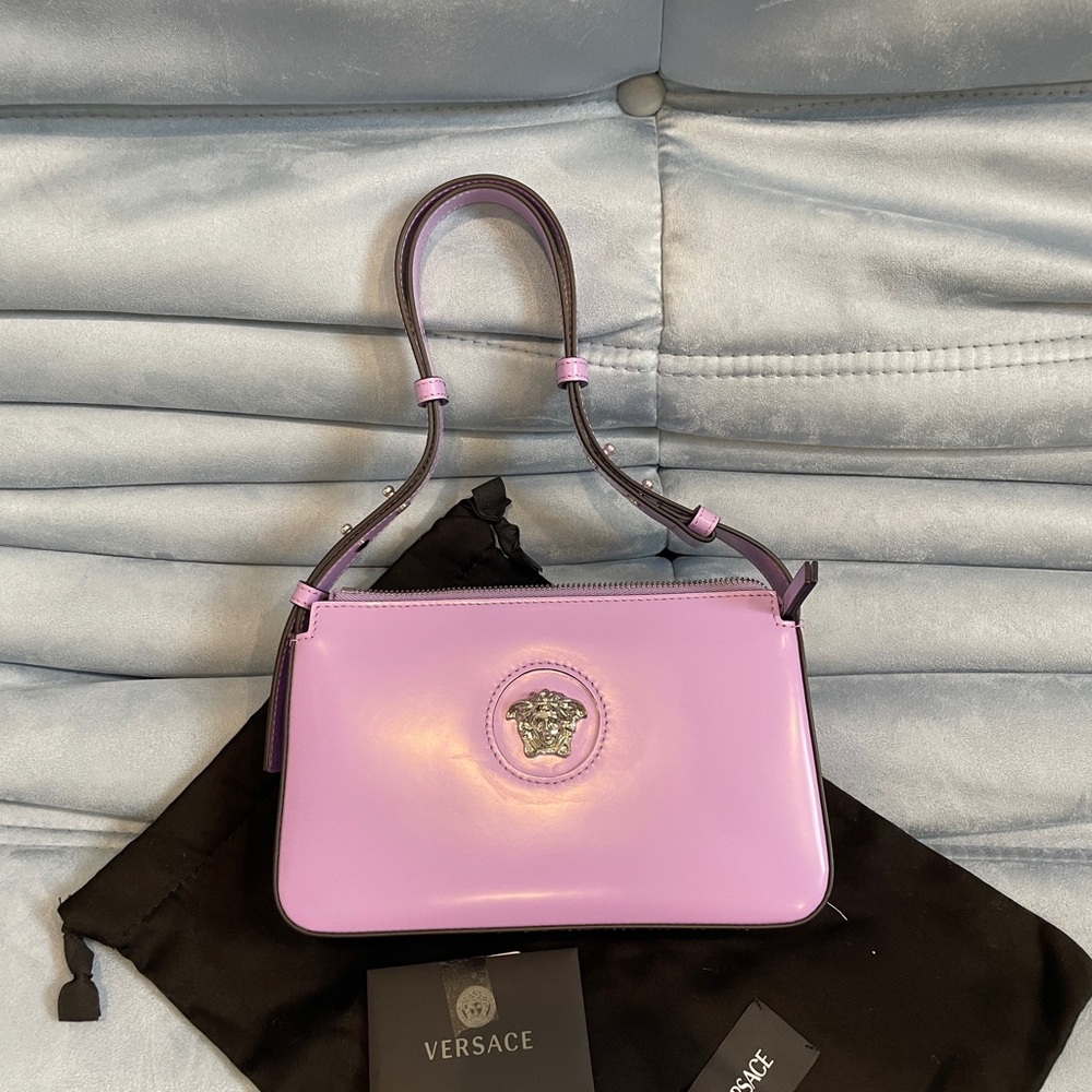 Versace brand new La Medusa shoulder bag adjustable - Picture 3 of 8